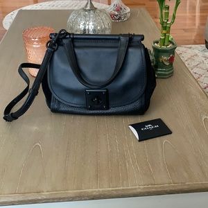 WEEKEND SALE 🌹Coach Fay leather and suede handbag